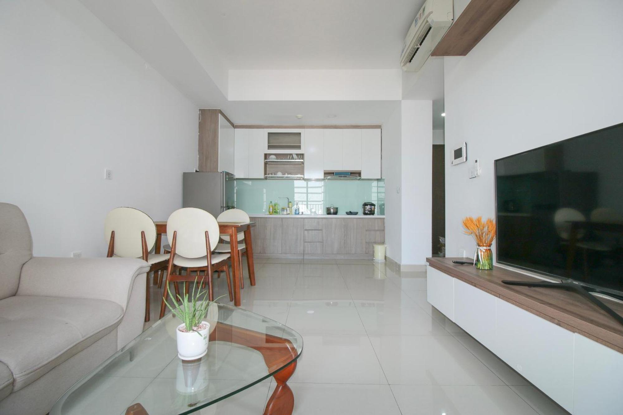Vip-can Goc Sieu Thoang-gym Va Ho Boi Mien Phi-gia Tot Gan San Bay Apartment